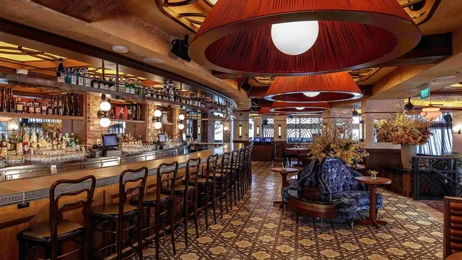 Bars in Singapore-LAVO Italian Restaurant & Rooftop Bar